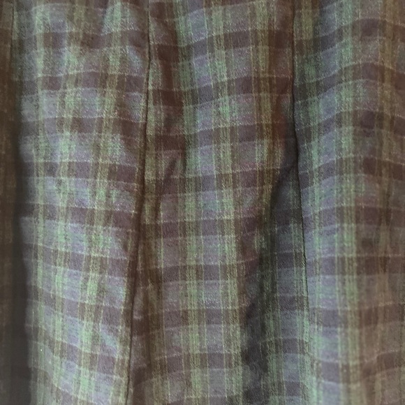 Caramely plaid skirt L Made in Canada - Picture 6 of 7